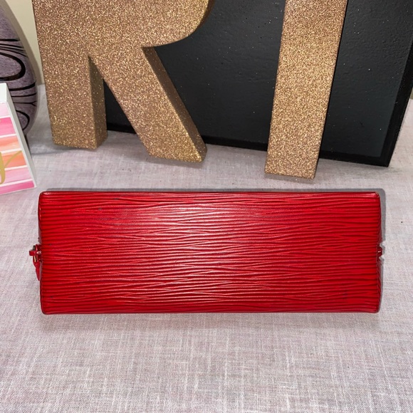 Louis Vuitton Epi Pencil Cosmetics Pouch - Picture 7 of 8